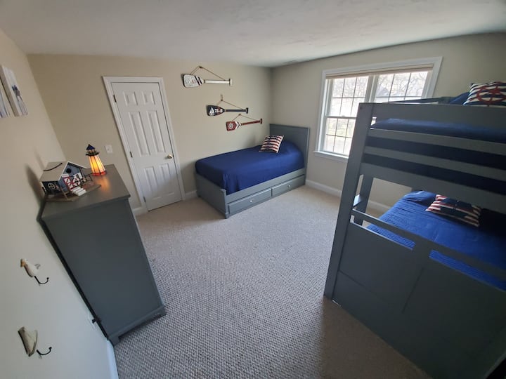 带4张单人床的房间（ 1个轮椅）