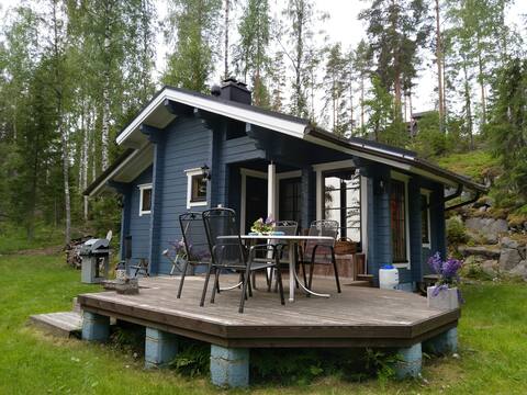 Peace and nature in a cottage by a lake
