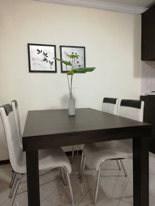 Comedor de 4 puestos