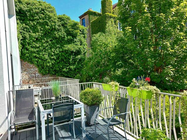 Centrally located, luxury new townhome in Brussels gallery image 2