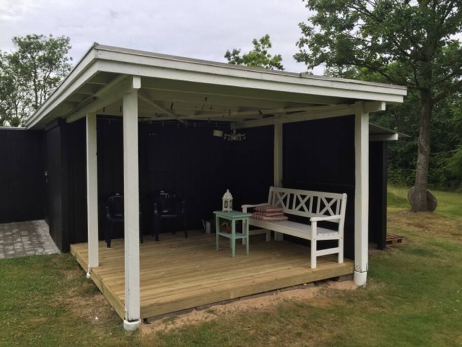 Overdækket terrasse mod øst
