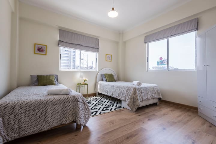 غرفة النوم 2