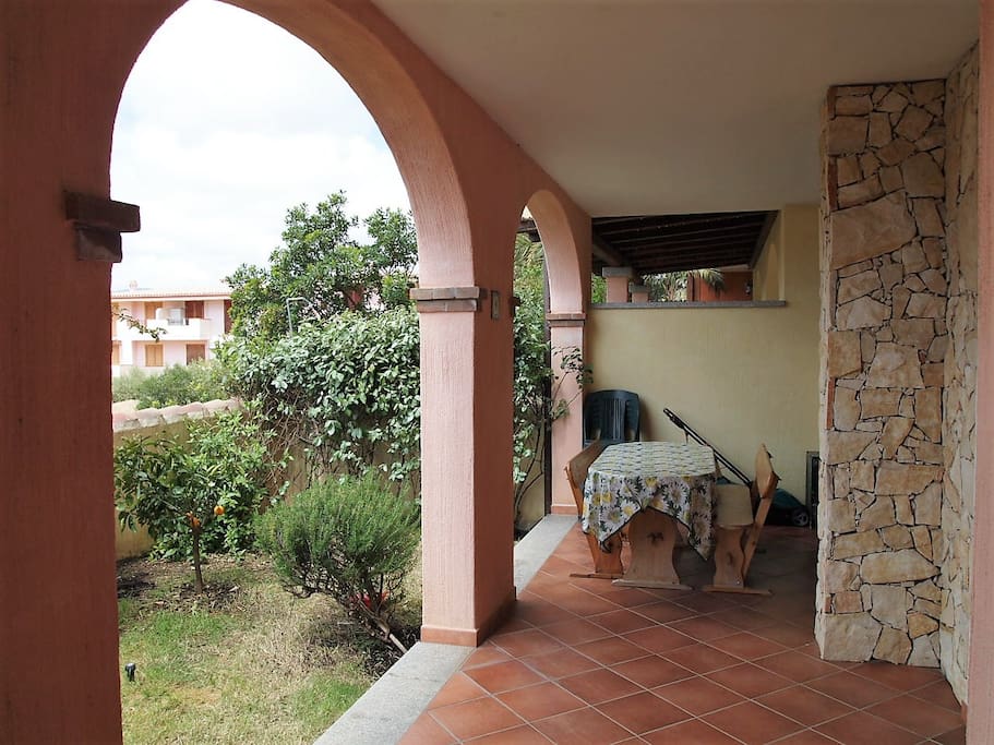 Second exposition outdoor with garden