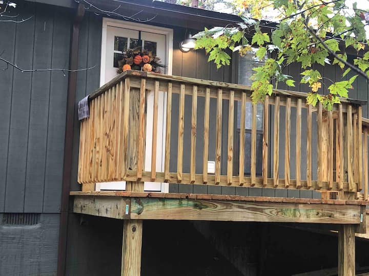 Melinda's Chateau Cabins for Rent in Hedgesville, West Virginia