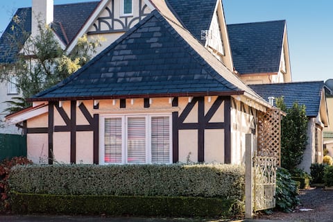 Little Melrose Cottage