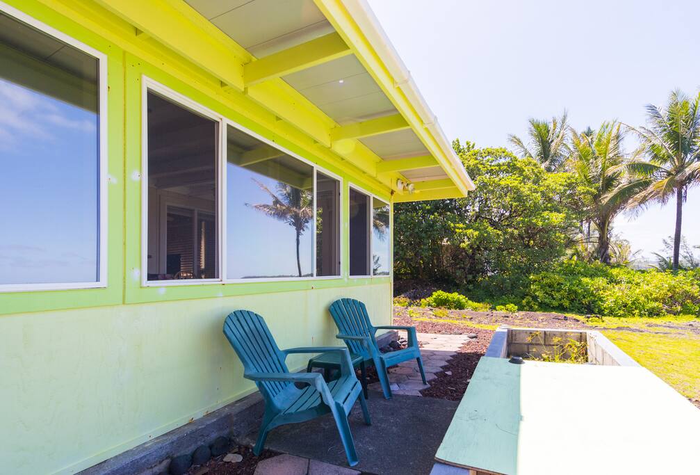Front of the house overlooking the ocean