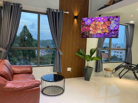 Luxury Duplex -Gym&Pool -near Airport-2 bed rooms