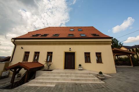 Villa Saseaca from the year 1800 Upgraded in 2021.