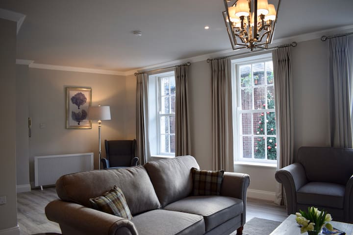 Modern 3 bed in Templebar gallery image 4