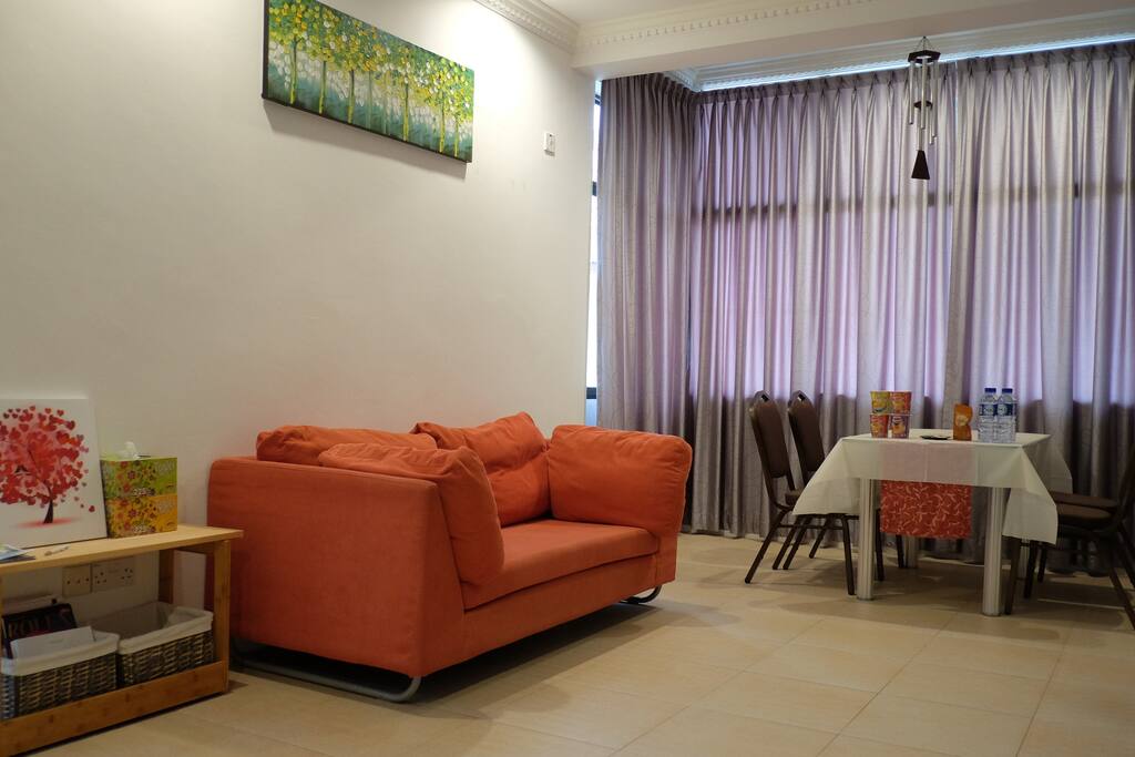 Spacious Dining/Working Area