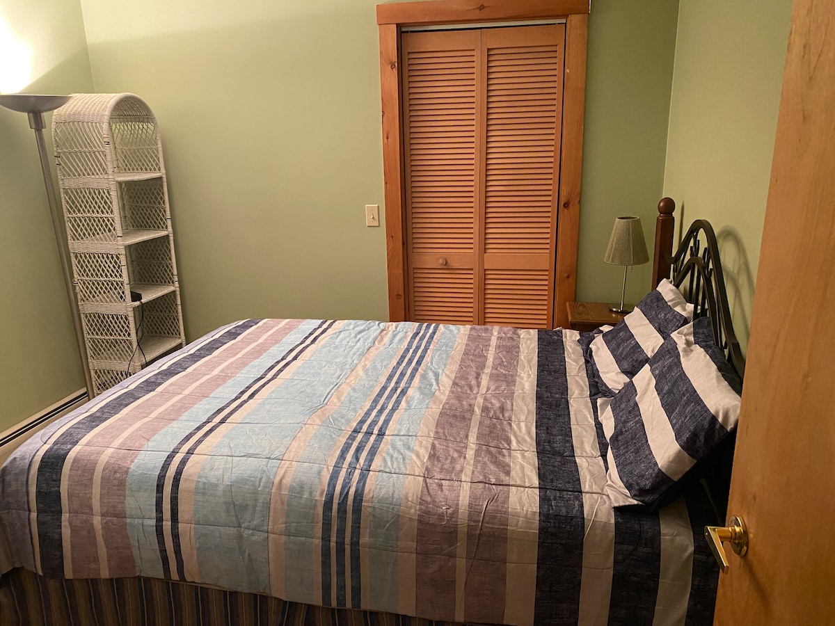 Spavaća soba na 2. katu s bračnim krevetom (širine 150 - 179 cm)