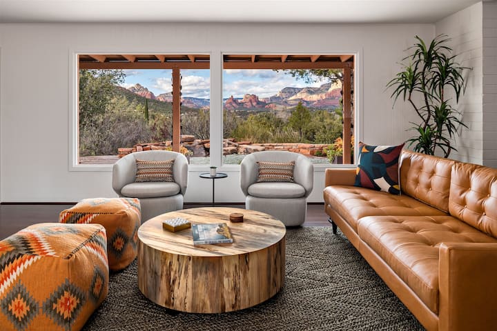 Panoramic red rock views from the living room