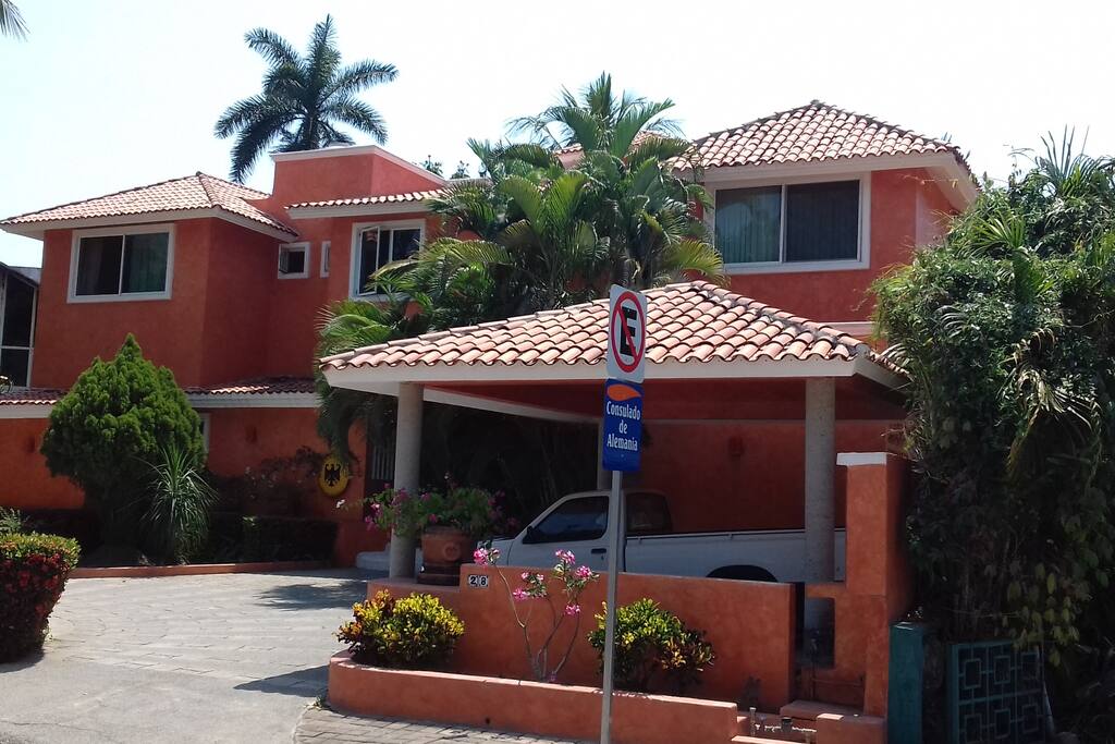 Street view of residence and private apartment (upper floor)