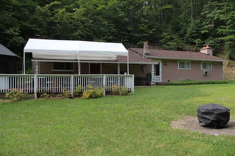 Andrus Cottage by the Cove