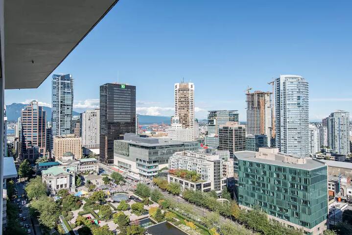 GREAT LOCATION 1 BEDROOM APT PARKING + SKY VIEWS