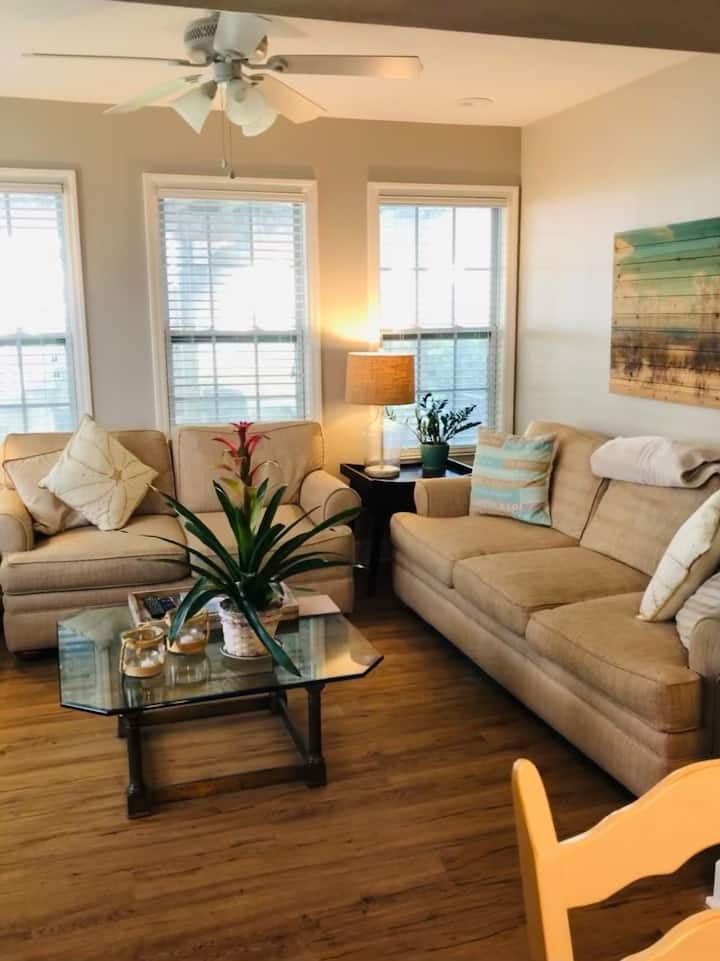 Mama Ellie’s Place~pristine 2br Apt. S/mid Island - Brunswick, GA