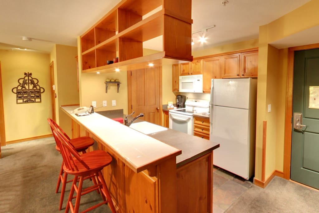 Full Kitchen