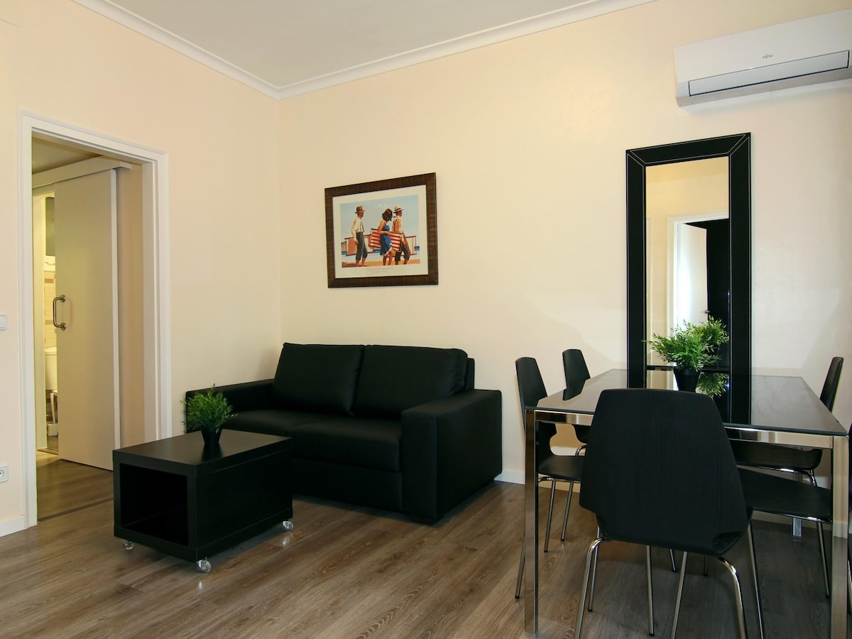 Top Airbnb: CLASSBEDROOM SAGRADA FAMILIA III APARTMENT en El Camp De L'arpa Del Clot