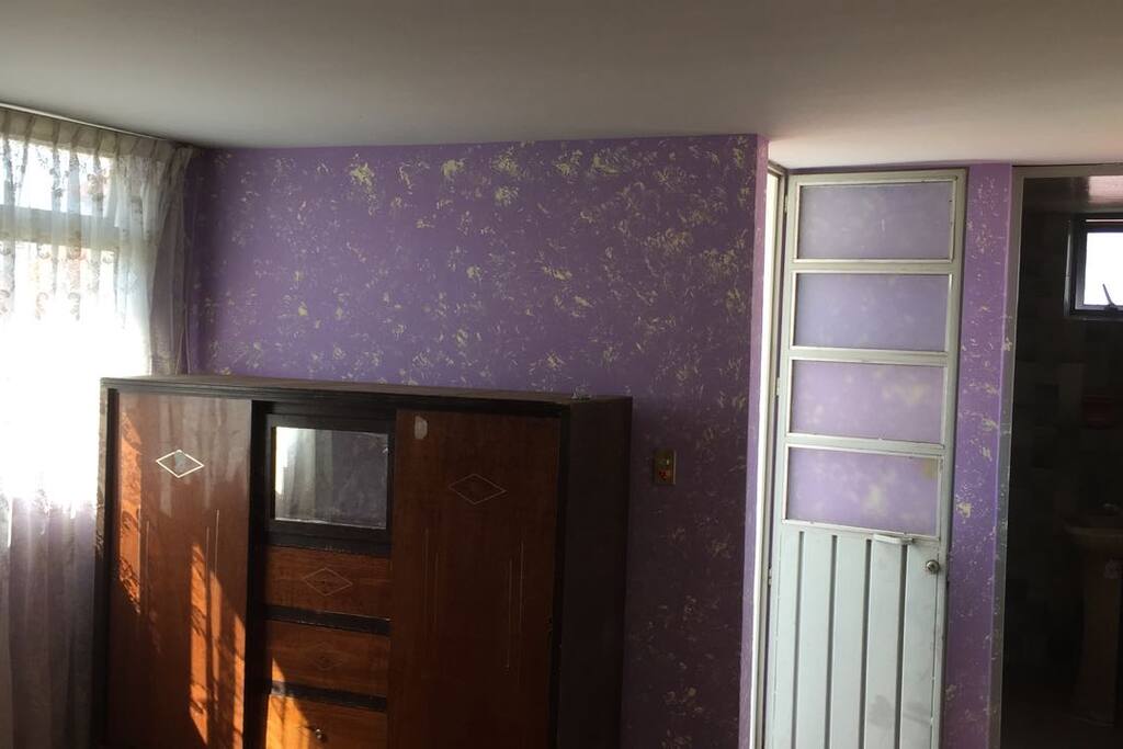 Entrada y baño independientes