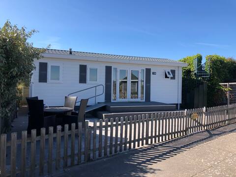 Chalet Zee and Duin near the beach in the dune
