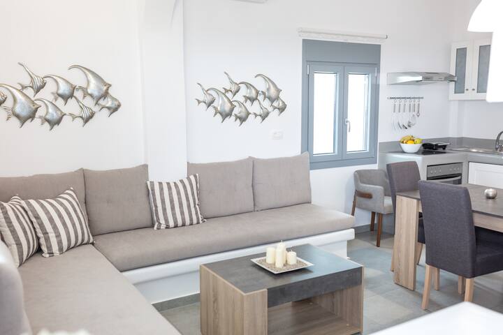 Santorini Salt Villas gallery image 5