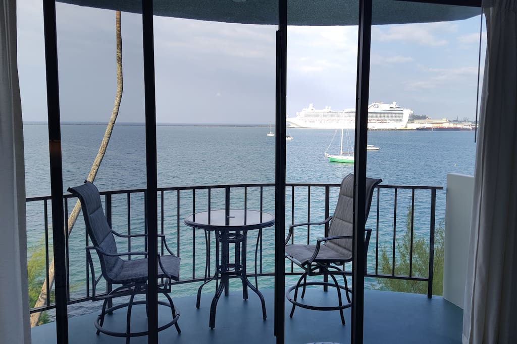 Cruise ships come and go right in front of your lanai.