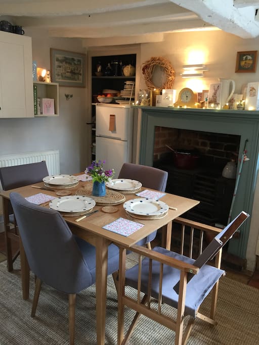 The cottage kitchen...