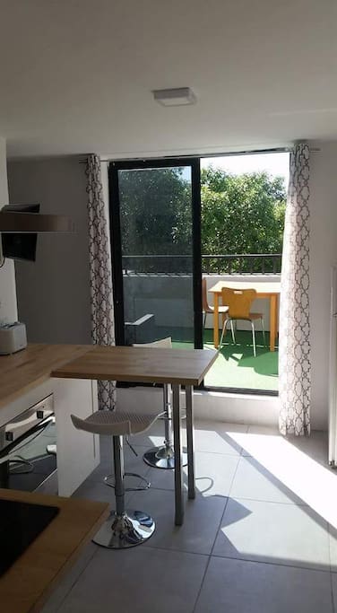 Fully equipped kitchen