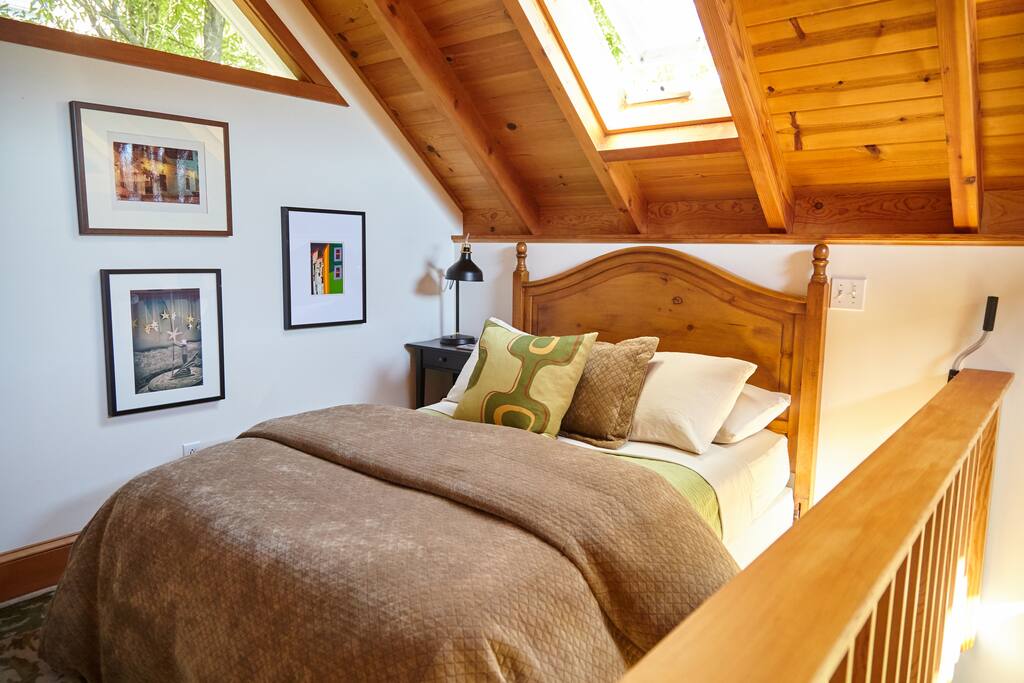 Loft/bedroom