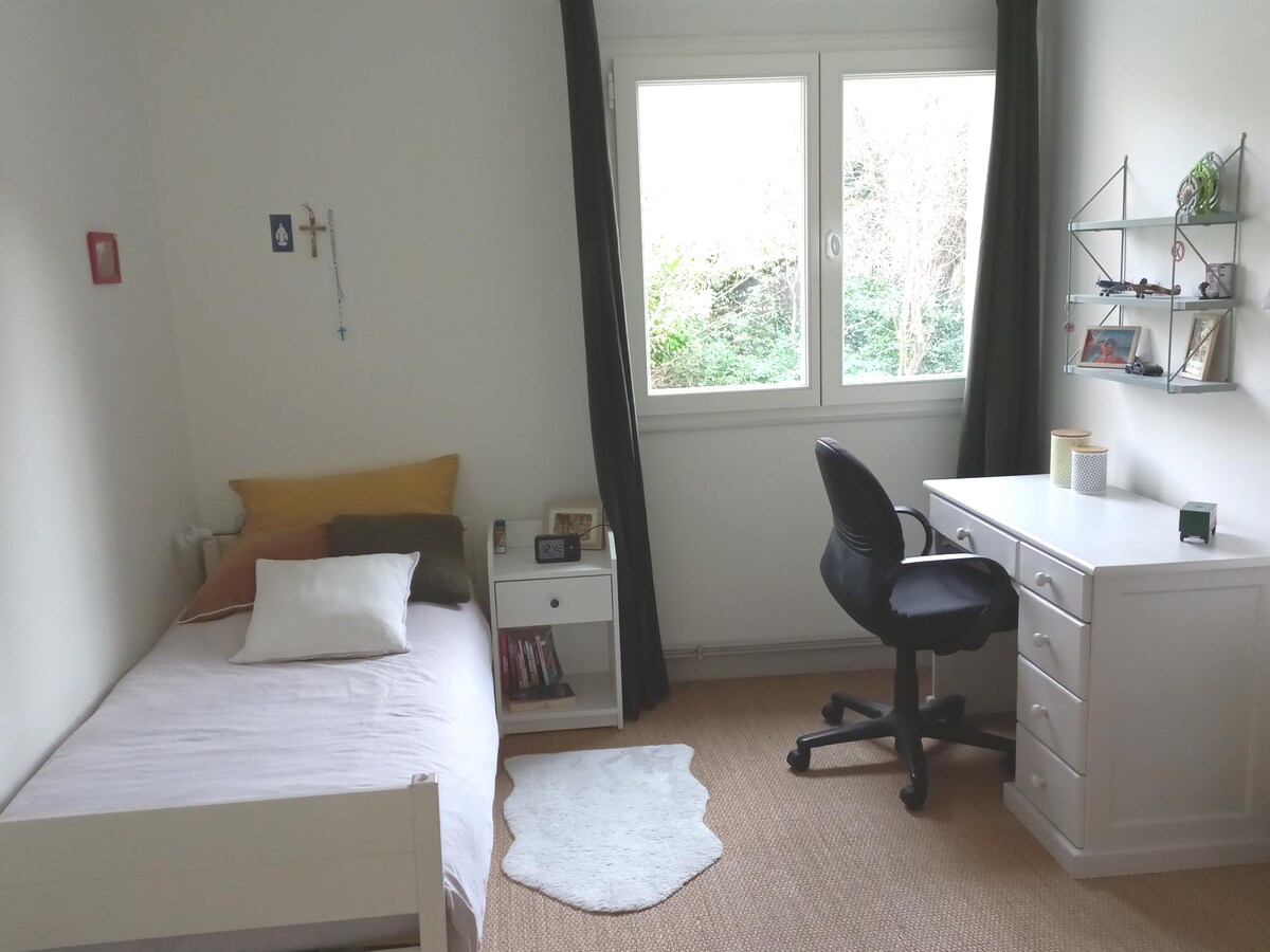 Habitación (4) en el 1er piso 2 camas - Dormitorio (4) on 1st floor 2 beds