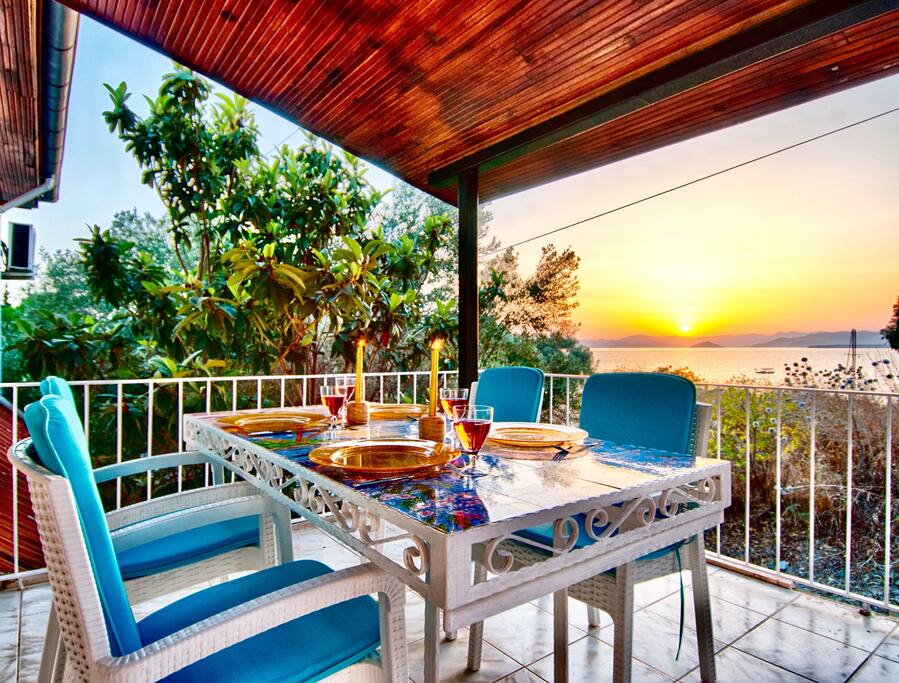 Denize Sıfır 2+1 Yazlık Ev, Şövalye Adası Fethiye şehrinde Kiralık