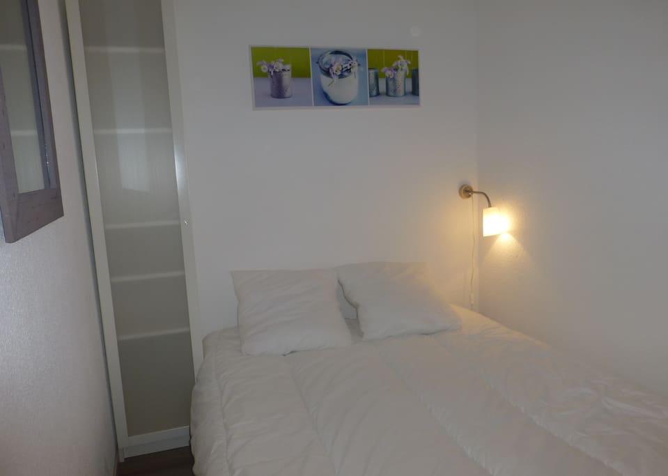 Chambre fermée, (volet permettant l'obscurité)