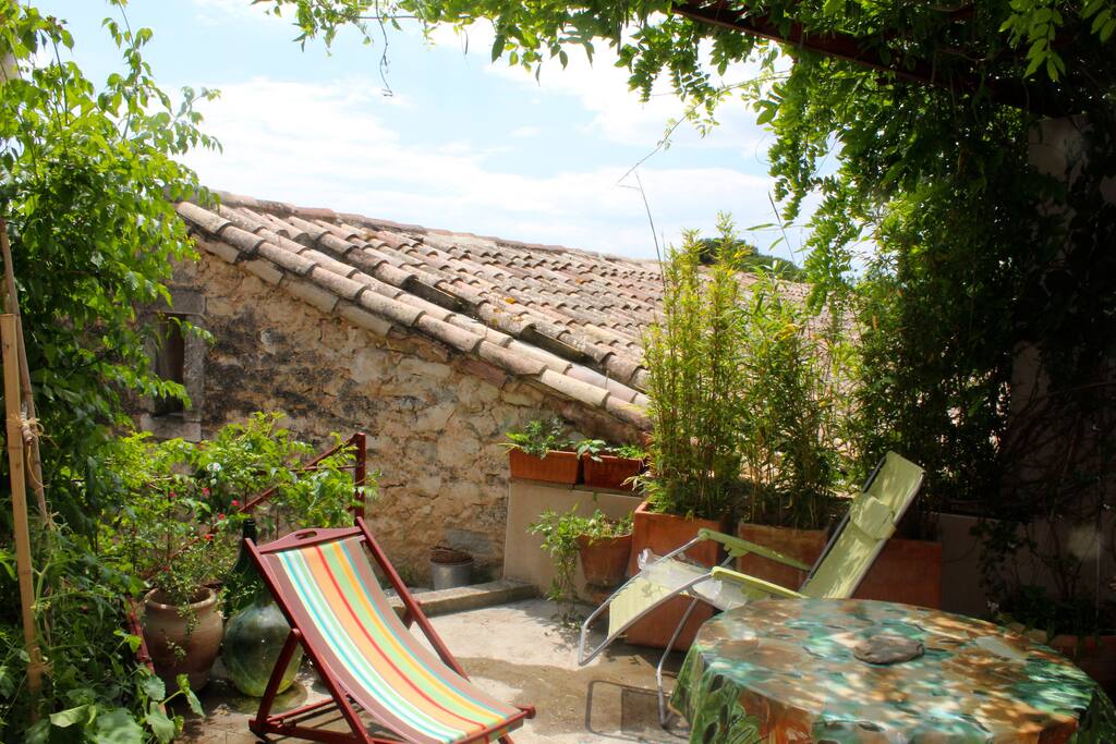La terrasse ombragée