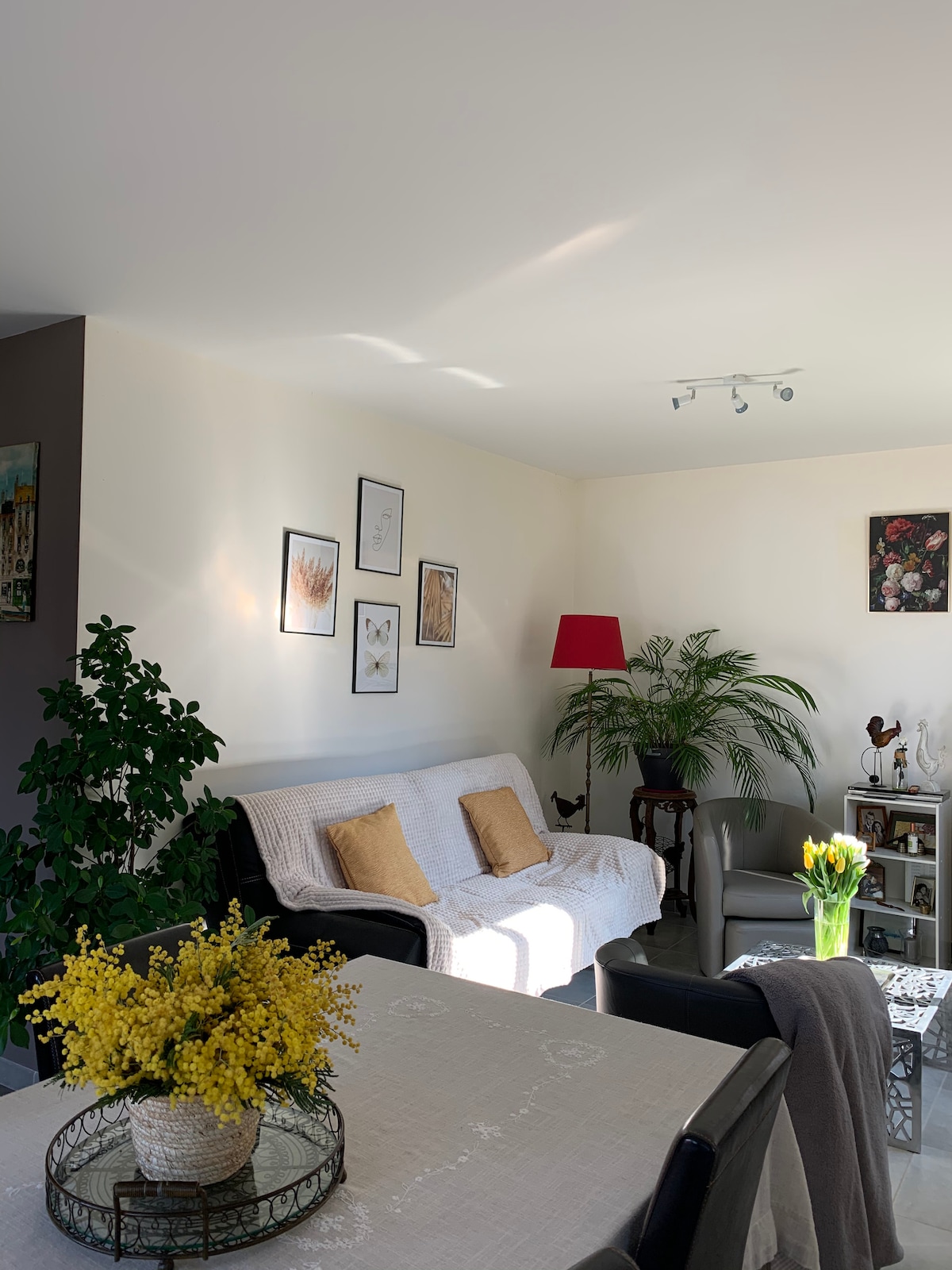 Leistungsstarkes Airbnb: Townhouse – landing beaches. in Carentan Les Marais