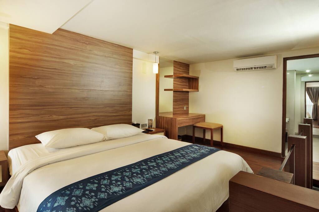 bedroom-2nd floor