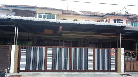 Teluk Intan:Victory Residence Homestay(House)