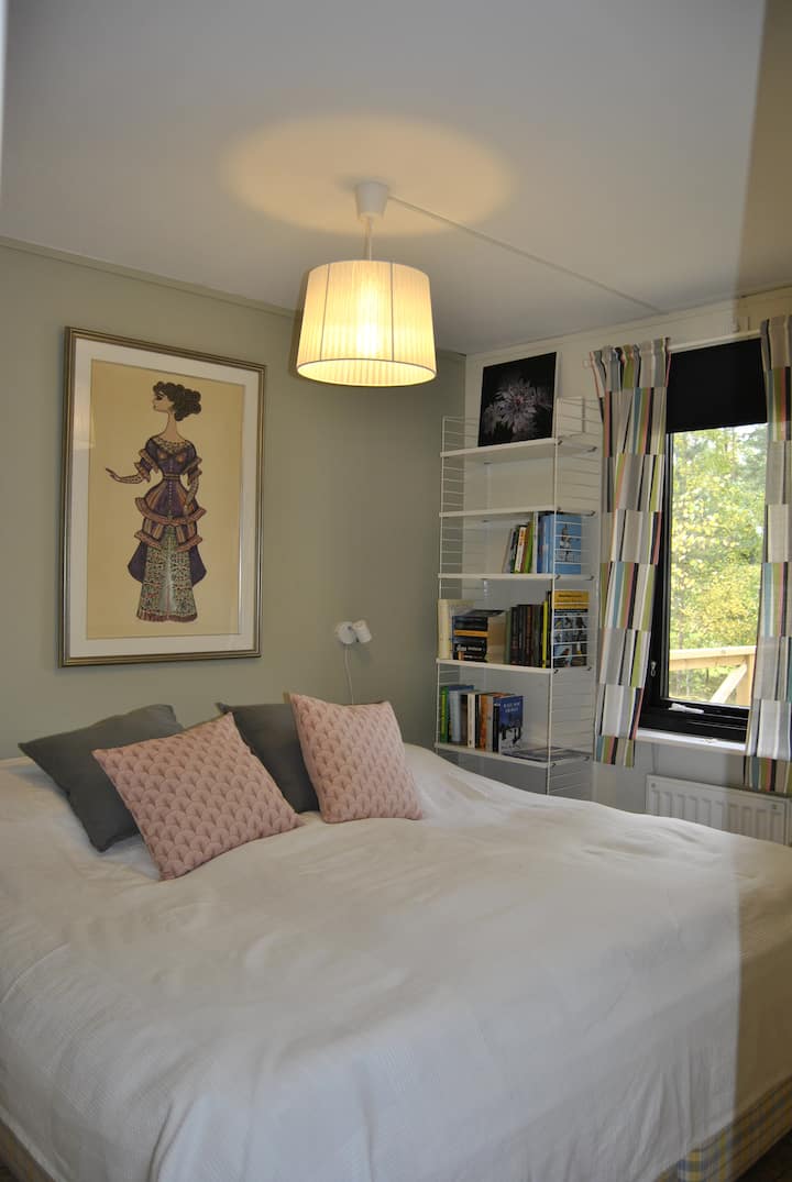 Chumba cha kulala 1 na kitanda cha watu wawili