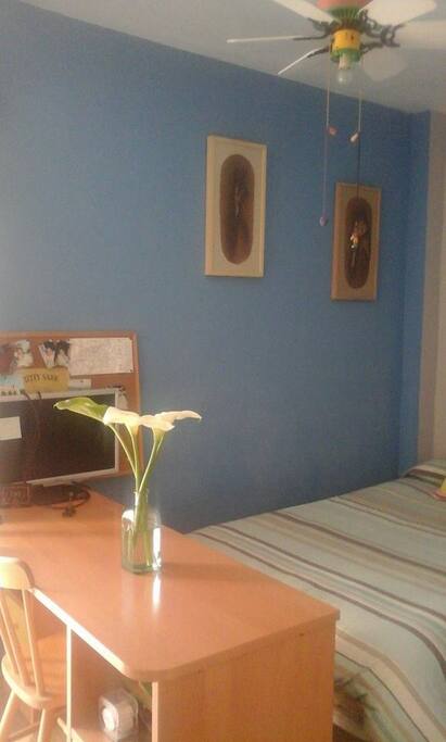 Habitación 1.
Cama de matrimonio.