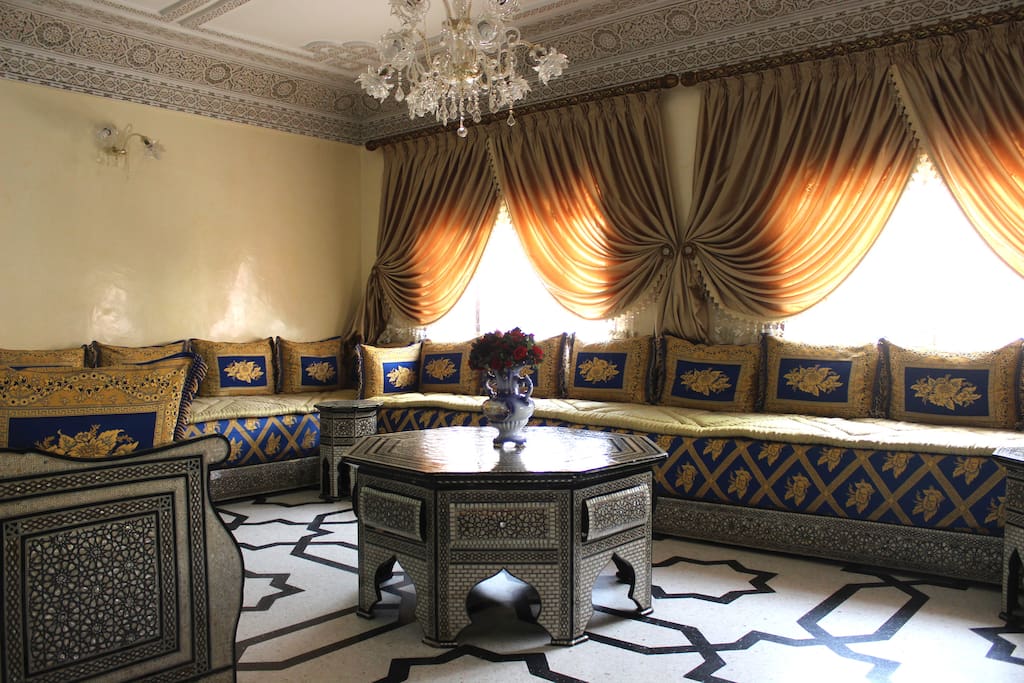 Moroccan living room