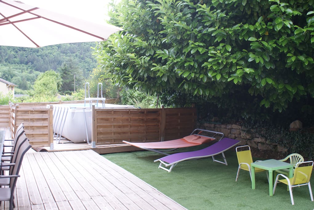 Accès terrasse piscine