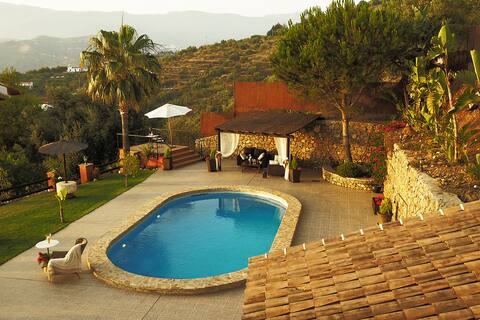 Villa el Pino:  with Private Pool