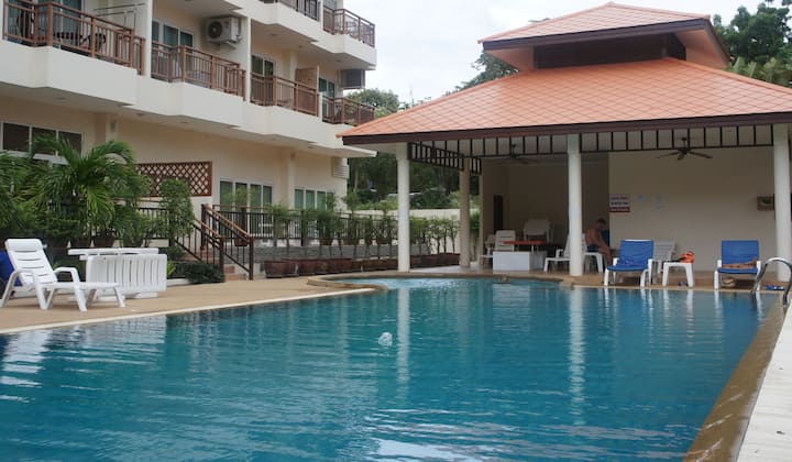 Emerald 1 Bed Apt- Sea View- FREE Electric & Wi-Fi