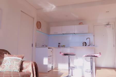 Private bathroom· Queen bed· Flexible checking-in