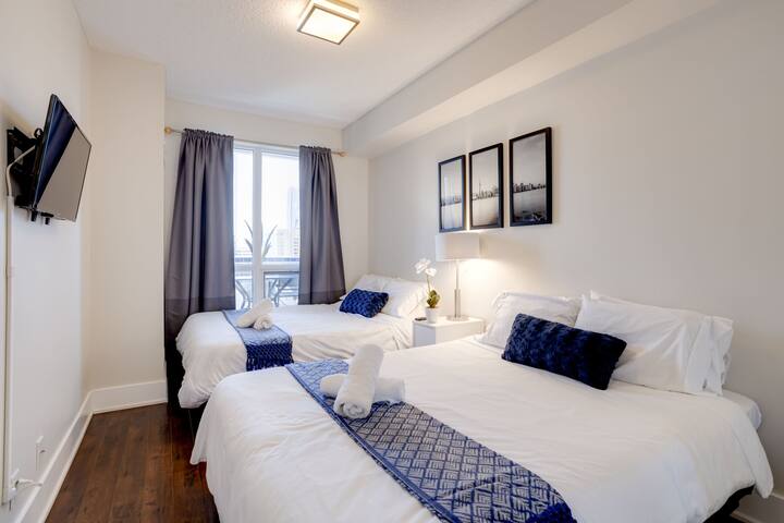 Airbnb Friendly- Sleeps 6 With FreeParking! gallery image 4