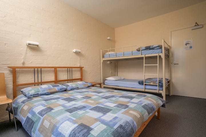 Grampians Eco YHA Family Room