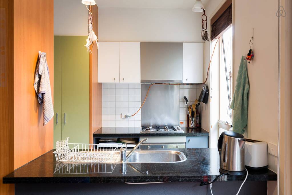 Fully fitted kitchen
