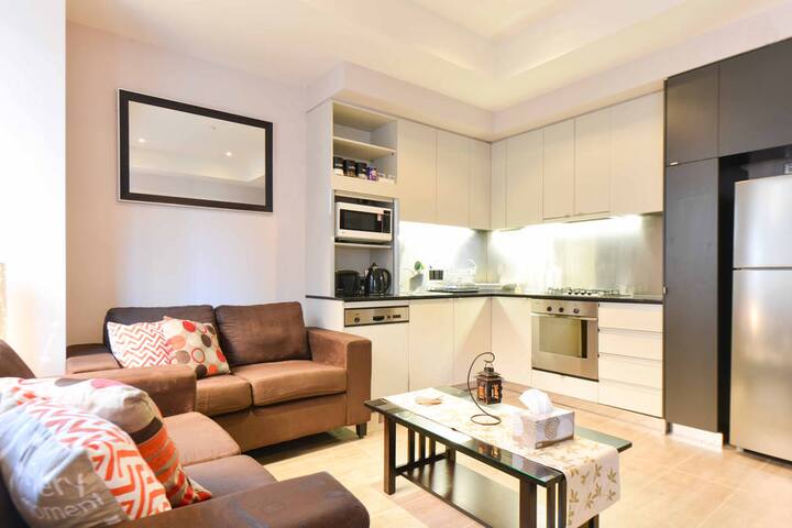 .Perfectly located in the heart of Melbourne City gallery image 5