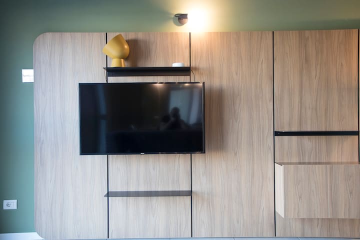 Unico Studios managed Airbnb listing 1