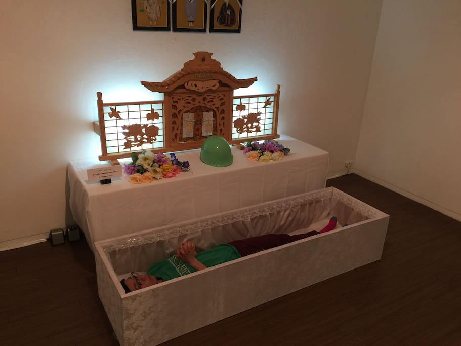 Experience sleeping in Buddhist ceremony coffin