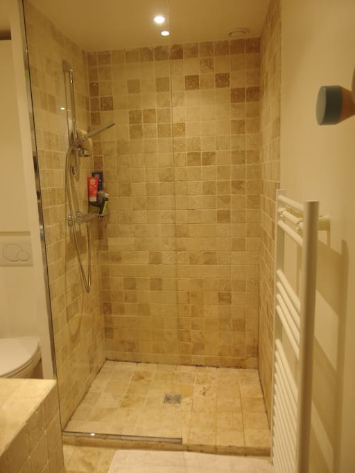 Our luxury shower !